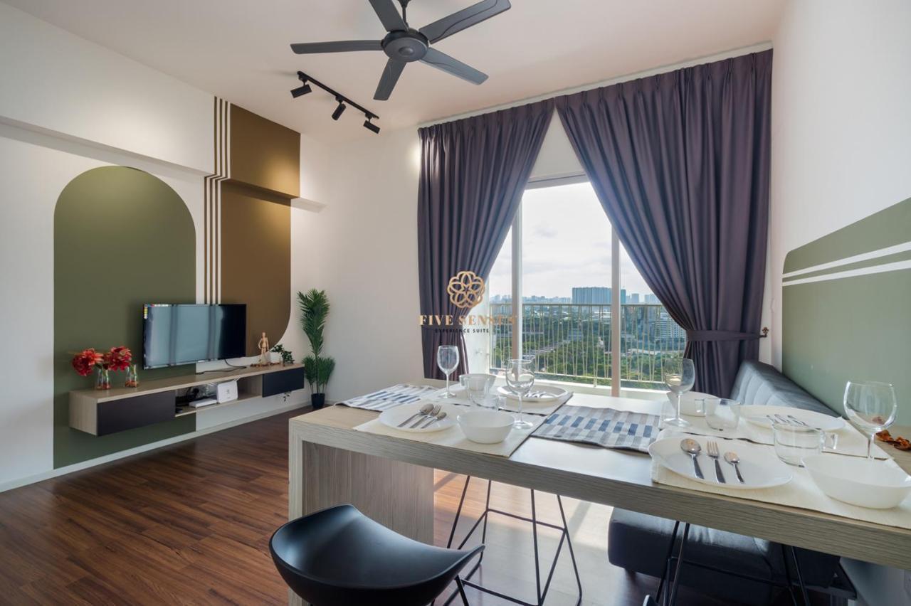 Una Residences, Sunway Velocity By Five Senses Куала Лумпур Екстериор снимка