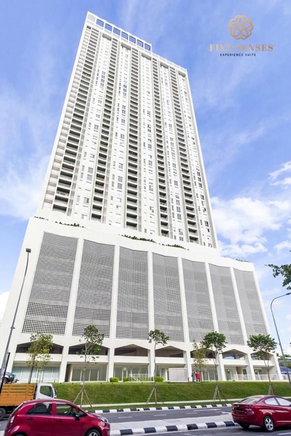 Una Residences, Sunway Velocity By Five Senses Куала Лумпур Екстериор снимка